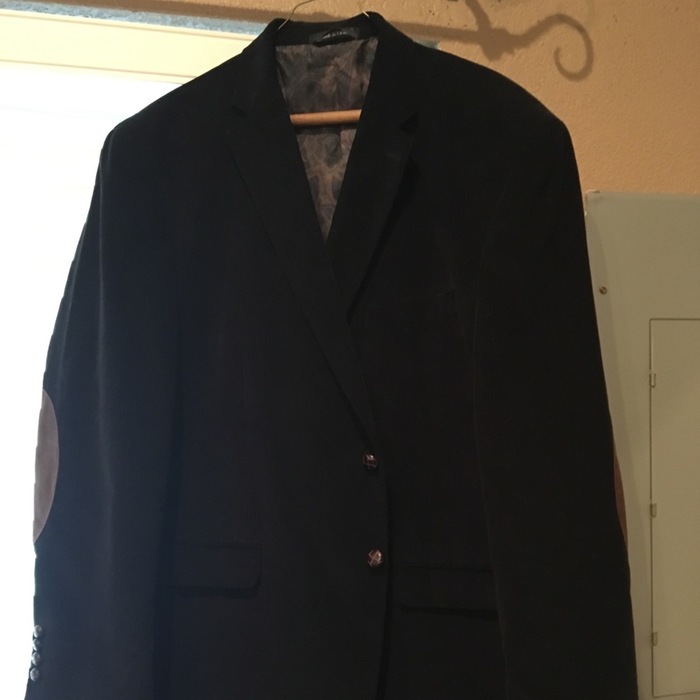 Men’s Ralph Lauren sport coat.